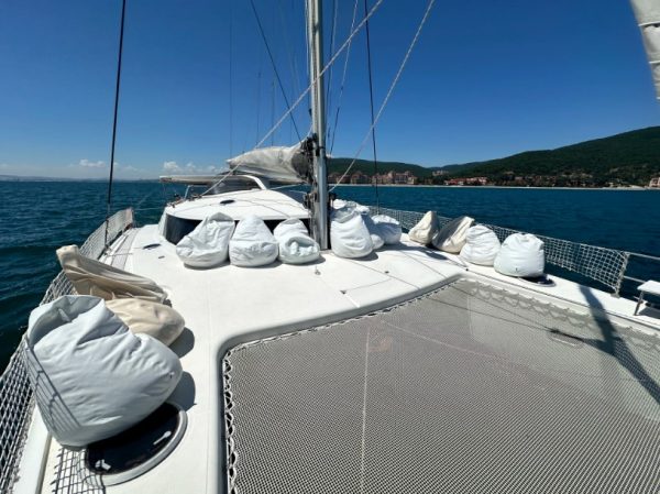 Premium Catamaran Infinity - Image 8