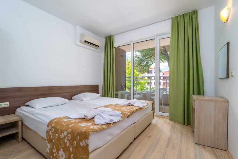 Asteria Family Sunny Beach — Junior Suite, official room gallery photograph 1