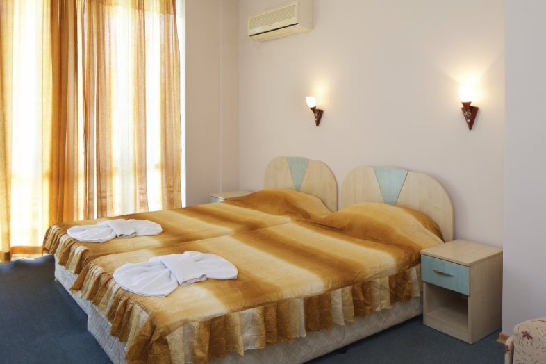 Hotel Arda standard twin room
