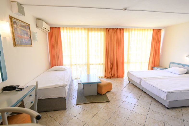 Hotel Iskar Family Suite with Balcony