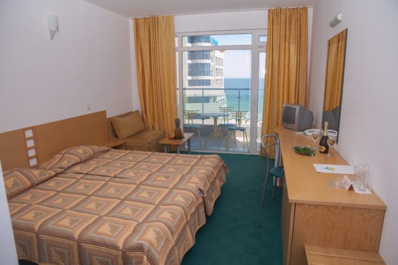 Hotel Slavyanski Superior family room